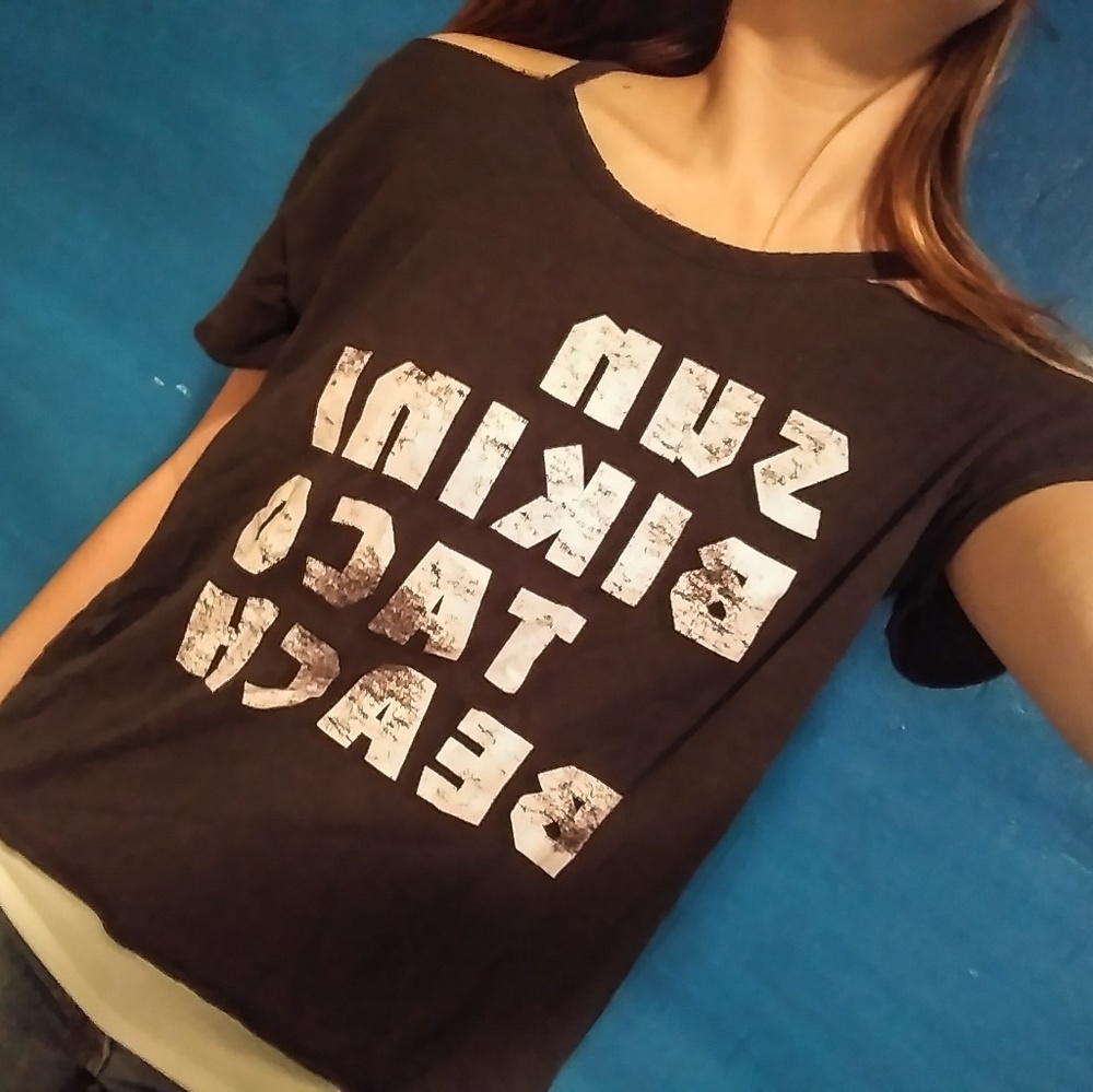American eagle off the shoulder t-shirt